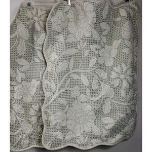 (2) Belk Biltmore Quilted Standard Pillow Shams White green floral 22x29